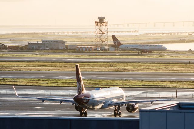 Airbus A320 (N281VA)