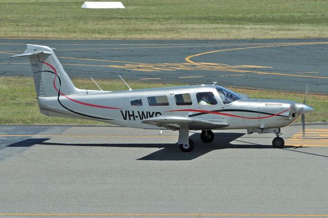 Piper Lance 2 (VH-WKG) - Piper PA-32RT-300T VH-WKG Jandakot 20/10/17 