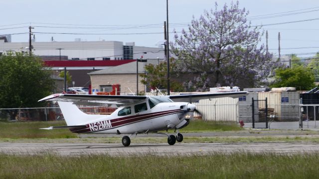 Cessna Centurion (N52MM)