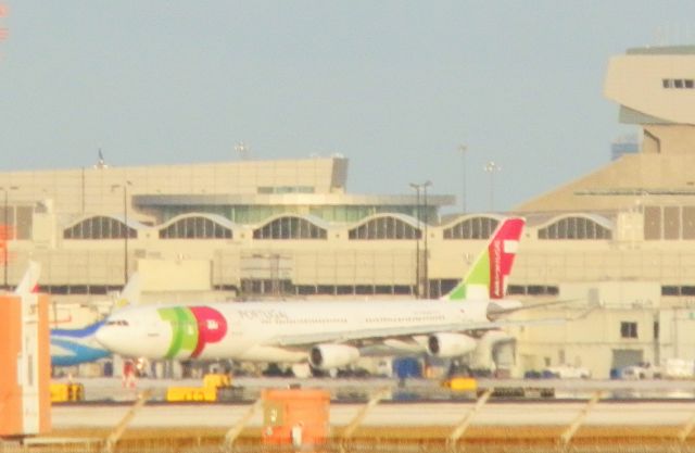 Airbus A340-300 (CS-TOA) - Departing Miami for Lisbon(Lisboa) (LPPT)