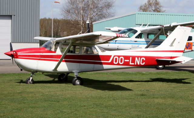 Cessna Skyhawk (OO-LNC)