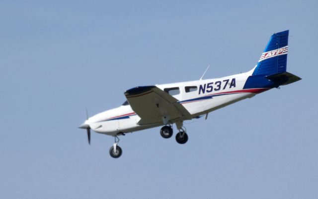 Piper Cherokee (N537A) - On final is this Piper Cherokee Archer PA28-181 in the Autumn of 2018.