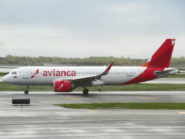 Airbus A320neo (N764AV)