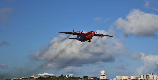 Antonov An-12 (UR-CNN)