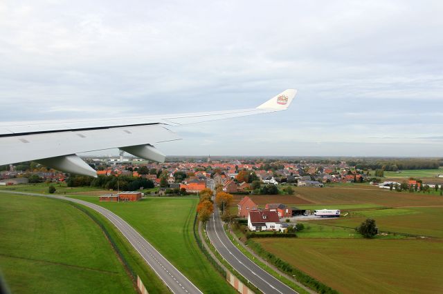 Airbus A330-300 —