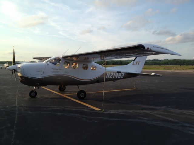 Cessna P210 Pressurized Centurion (N21492)