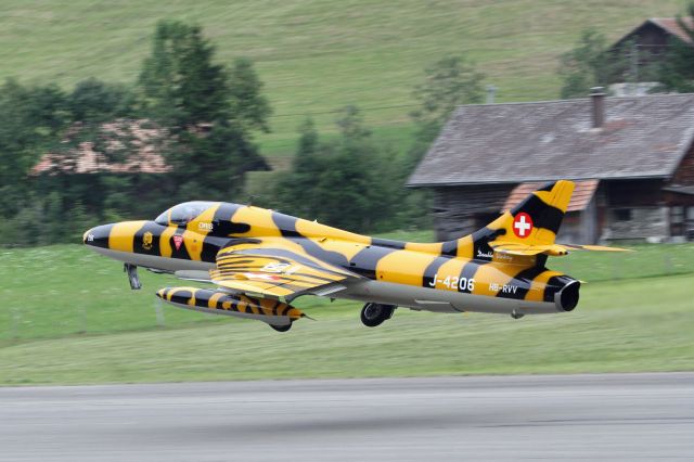 Hawker Hunter (J4206) - Hawker Hunter T68, J-4206, St.Stephan