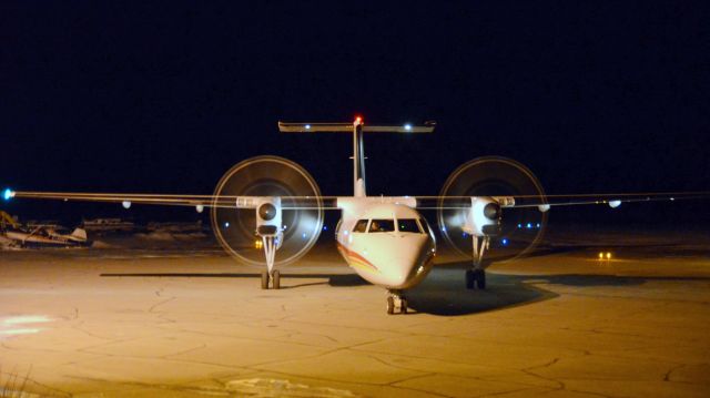 de Havilland Dash 8-300 (AIE285) - C-FOAI