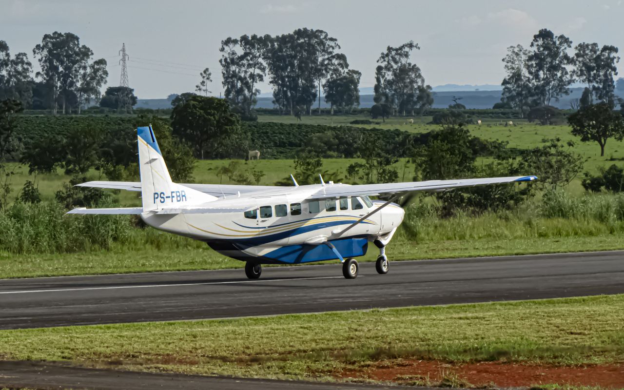 Cessna Caravan (PS-FBR)