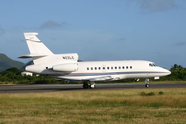 Dassault Falcon 900 (N22LC)