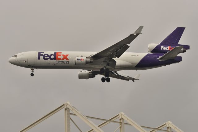 Boeing MD-11 (N528FE) - Short final 23-L 12-05-23