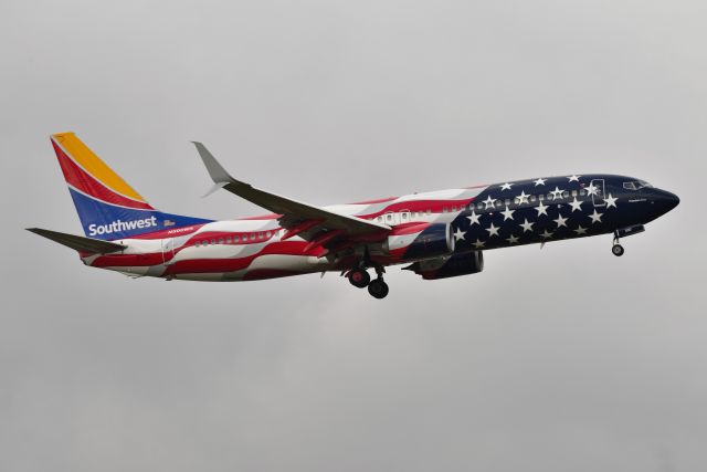 Boeing 737-800 (N500WR) - Runway 32 04-08-22