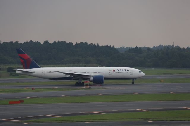 Boeing 777-200 (N701DN) - 26 September 2016:LAX-NRT.