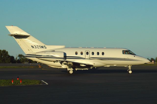 Hawker 800 (N321MS)