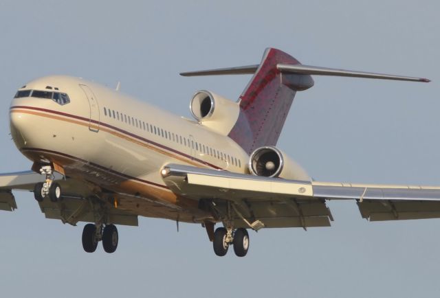 Boeing 727-100 (N311AG) - 23/02/2014br /Landing 27