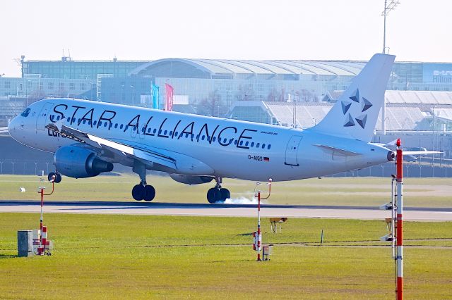 Airbus A320 (D-AIQS)