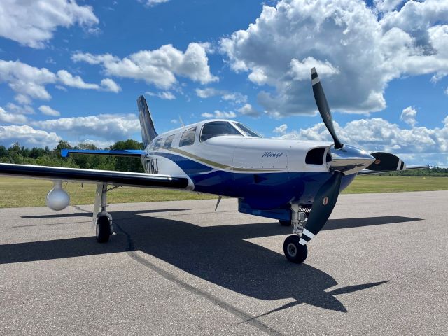 Piper Malibu Mirage (N827RJ)