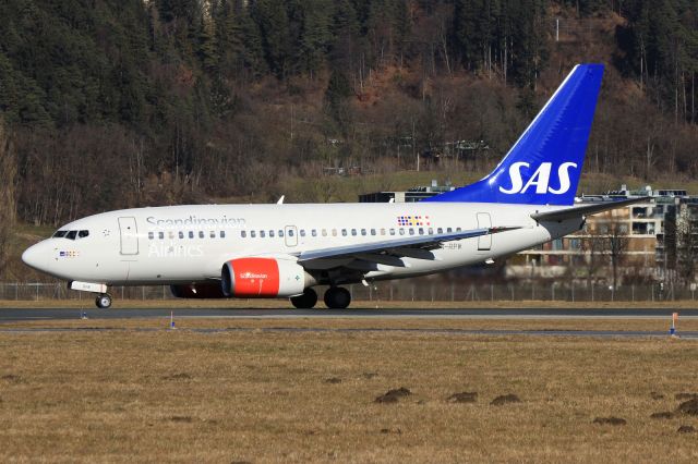 BOEING 737-600 (LN-RPW)