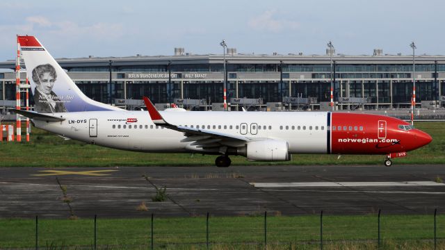 Boeing 737-800 (LN-DYS)