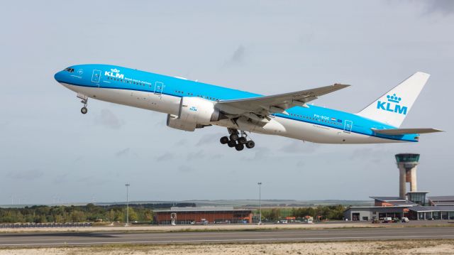 Boeing 777-200 (PH-BQE)