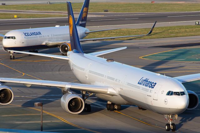 Airbus A340-600 (D-AIHX)