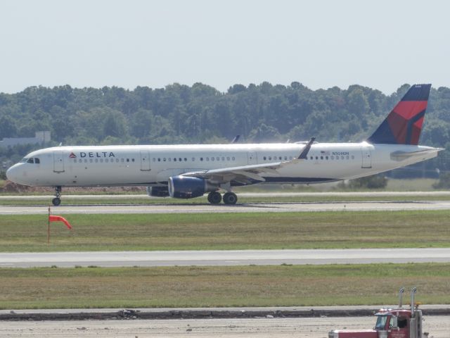 Airbus A321 (N309DN)