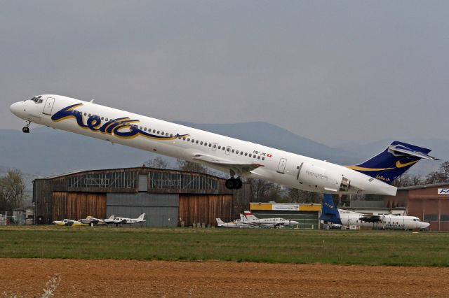 McDonnell Douglas MD-90 (HB-JIE)