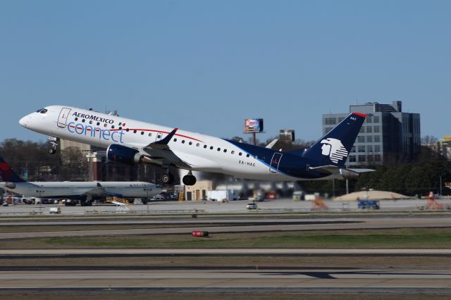 Embraer ERJ-190 (XA-HAC)