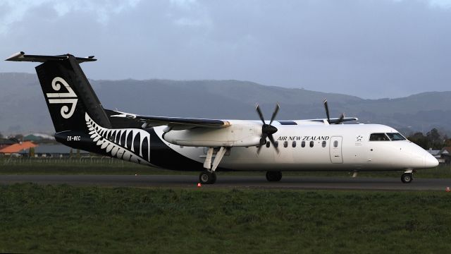 de Havilland Dash 8-300 (ZK-NEC)