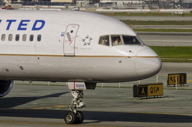 Boeing 757-200 (N502UA) - 9th Jan, 2015