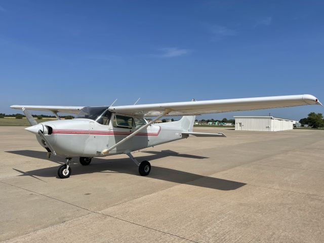 Cessna Skyhawk (N172HF)