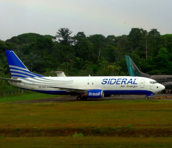 BOEING 737-400 (PR-SDV)