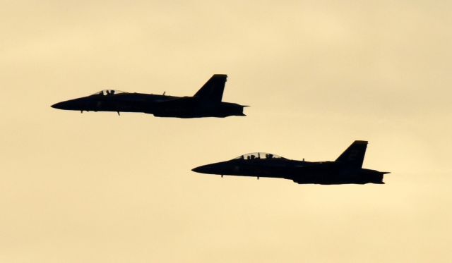 McDonnell Douglas FA-18 Hornet (16-3485) - Performing a sunset recon of the area at Airventure 2017