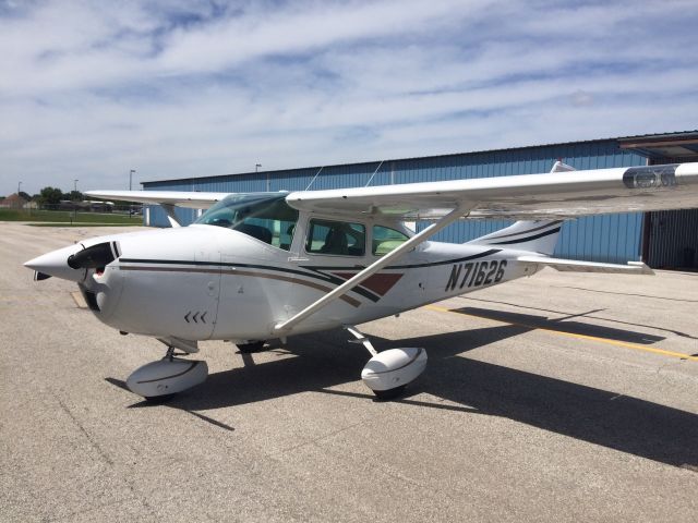 Cessna Skylane (N71626)