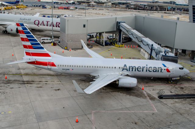 Boeing 737-800 (N908NN) - Terminal 8 at John F. Kennedy Airport in New York yesterday hosted a special event: the first American Airlines plane with the company’s new livery was in town. The 737-800 is the first American aircraft with the new livery, but a Boeing 777-300 ER, the carriers new flagship aircraft, is being painted right now and we should see it before its maiden flight to Sao Paulo on January 31st.