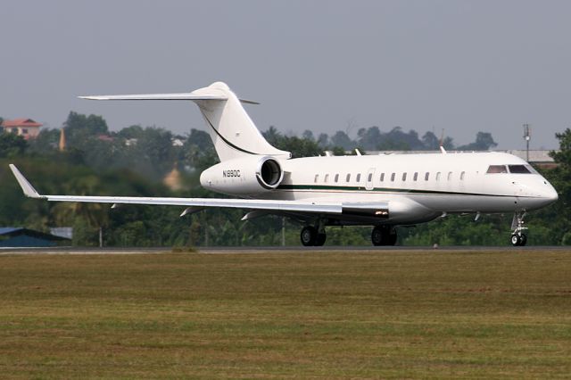Bombardier Global 5000 (N199OC)