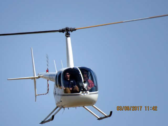 Robinson R-44 (N206TJ)