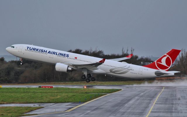 Airbus A330-300 (TC-JOK) - turkish airlines a330-300 tc-jok dep shannon for istanbul after arriving in earlier on a medical diversion while enrout jfk-istanbul 31/12/15.