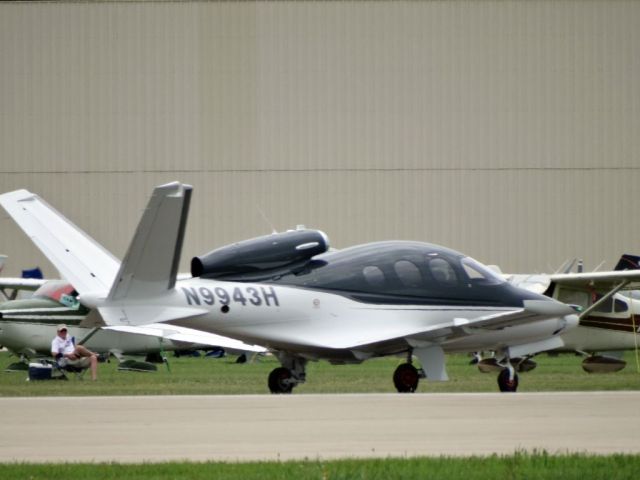 Cirrus Vision SF50 (N9943H)