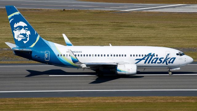 Boeing 737-700 (N622AS) - Alaska Airlines ASA88/AS88 to Anchorage (PANC/ANC) taxis down runway 8 for a runway 29 departure br /Reg: N622ASbr /Type: Boeing 737-790--B737--73Gbr /MSN: 30165br /Photo date: 8-25-24br /Upload date: 12-9-24