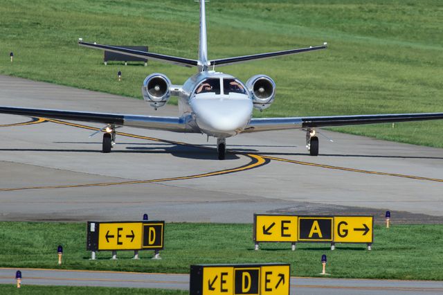 Cessna Citation V (N560FF) - Which way to go? Questions about this photo can be sent to Info@FlewShots.com