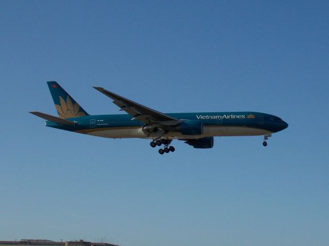 Boeing 777-200 (VNA-142)