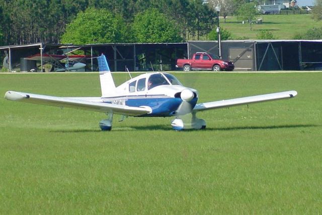 Piper Cherokee (N8040W)