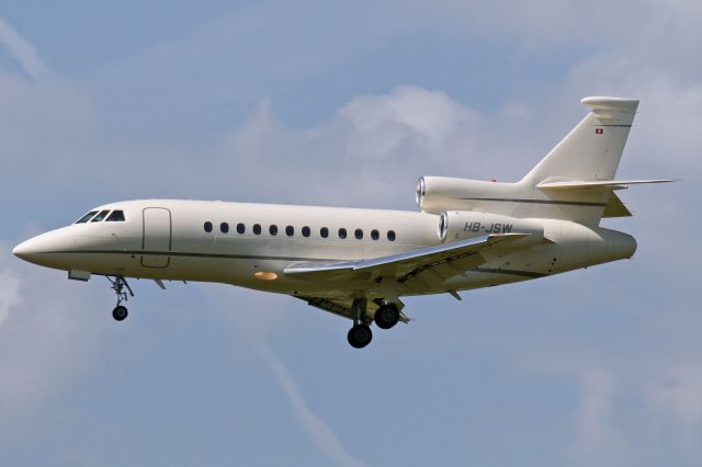 Dassault Falcon 900 (HB-JSW)