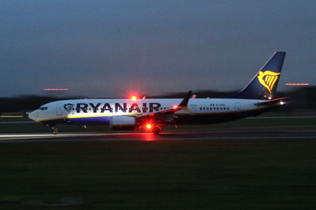 Boeing 737 MAX 8 (EI-HGL) - RYR1271 off on the 3hr flight to Bucharest