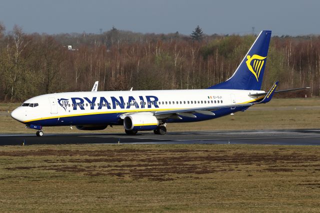 Boeing 737-800 (EI-GJI)