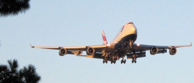 Boeing 747-400 (G-CIVB)