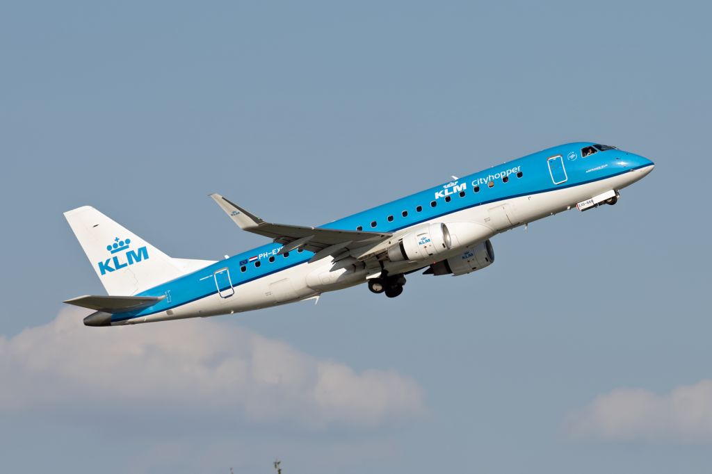 Embraer 175 (PH-EXO)