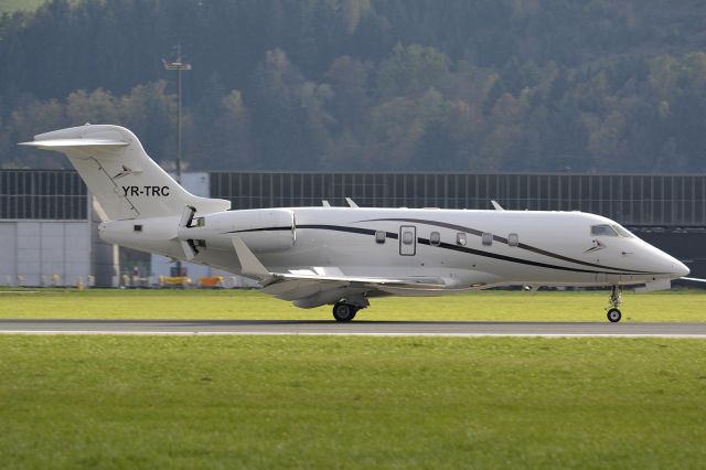 Bombardier Challenger 300 (YR-TRC)