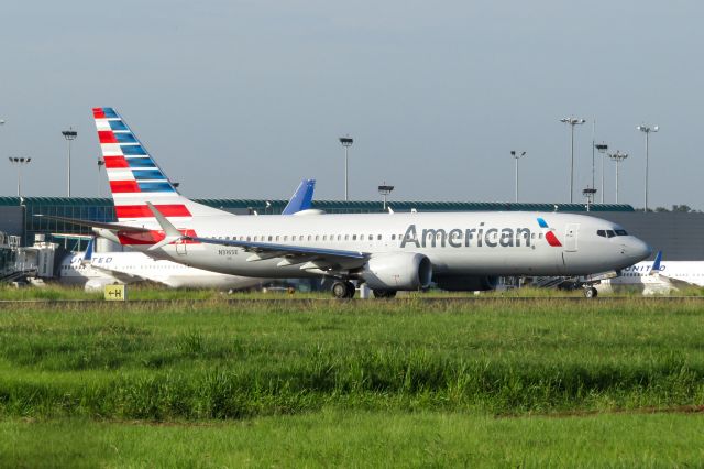 Boeing 737 MAX 8 (N316SE)